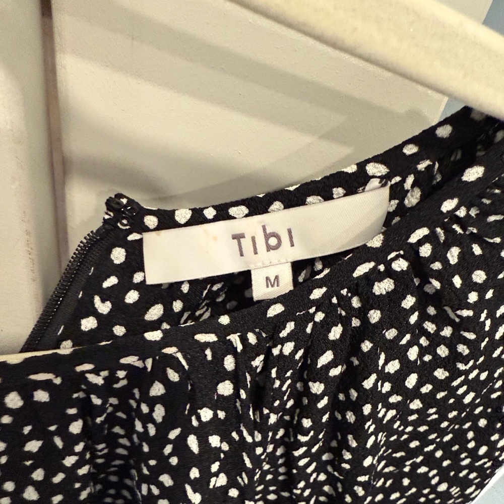 Tibi Martine Black and White Dotted Blouse with Green Accent/contrast sleeves - Picture 9 of 9